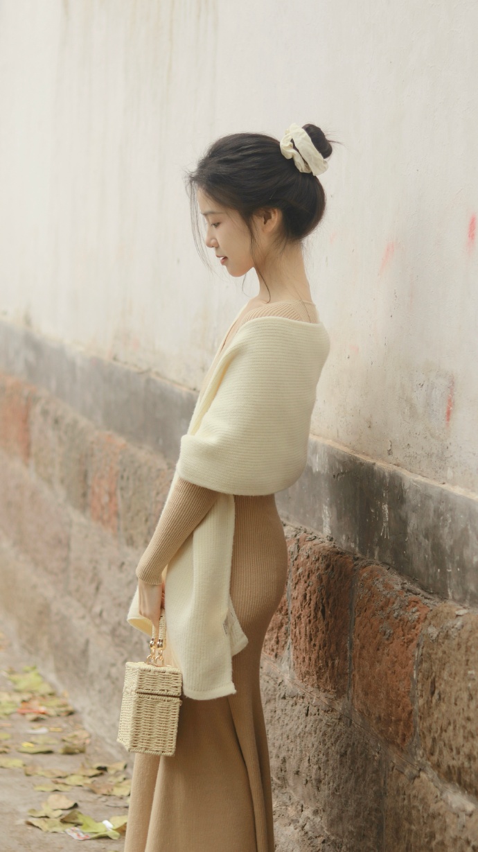 布里奇顿 封面